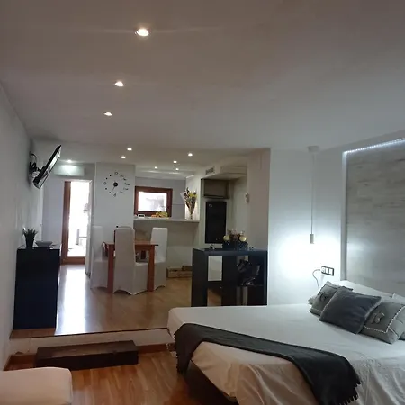 A&e.escornalbou Oda ve Kahvaltı 4*