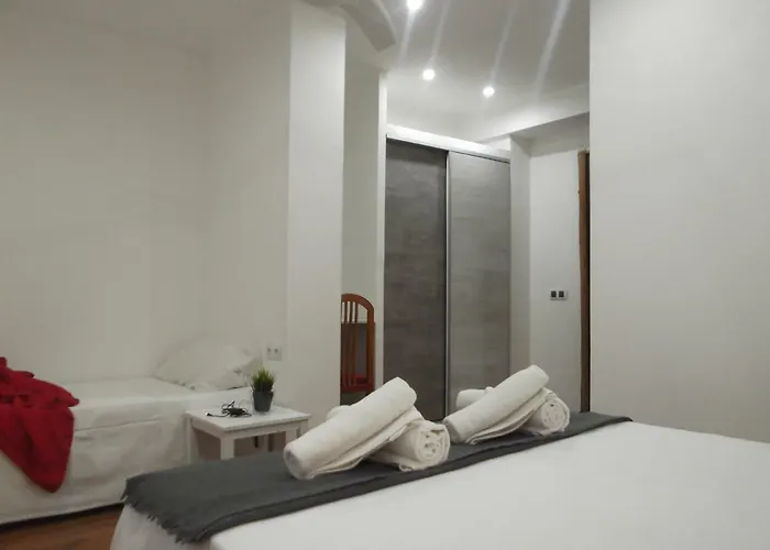 A&e.escornalbou Nocleg ze śniadaniem 4*