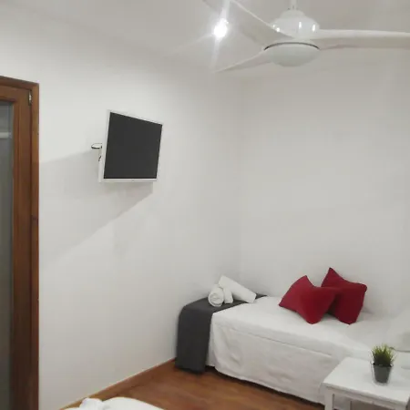 A&e.escornalbou 住宿加早餐酒店 4*